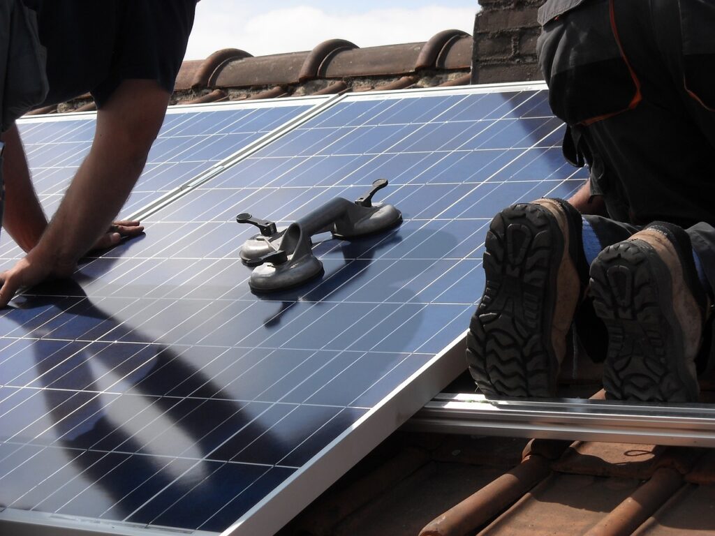Making the Switch to Solar Energy: Benefits, Financing Options, and More