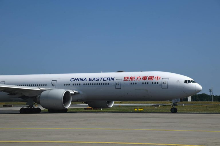 China Eastern’s 29-Hour Marathon Flight: Energy, Emissions, and the Limits of Long-Haul Aviation